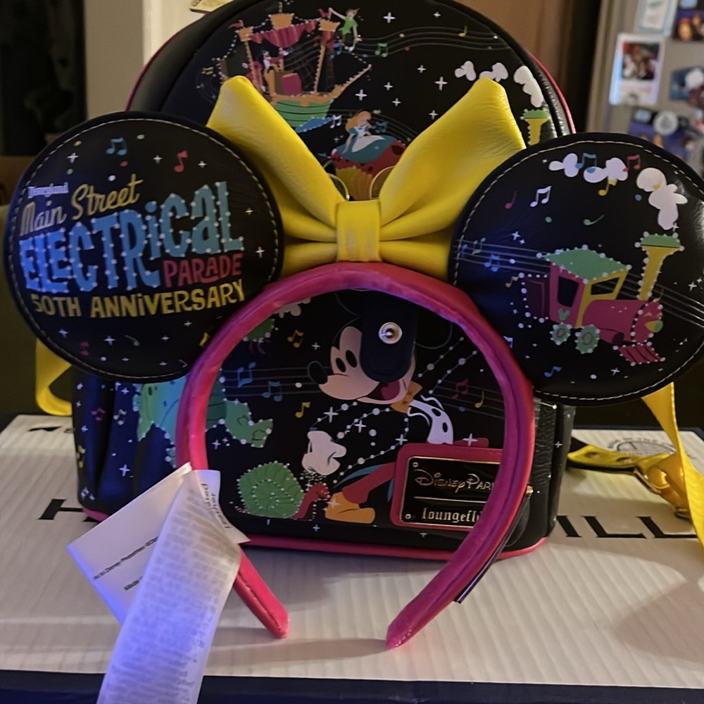 Disney Electrical Parade Backpack & Ears - Picture 6 of 6